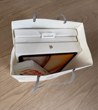 iPad Air Plata + Accesorios