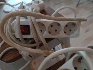 Regletas alargadoras blancas