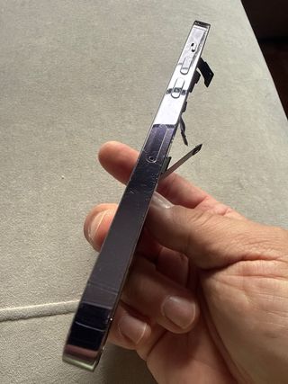 Chasis iPhone 14 Pro Lila