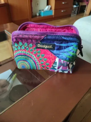 Neceser Desigual estampado