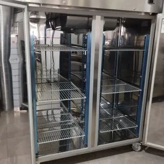 Congelador vertical acero inox 2 puertas