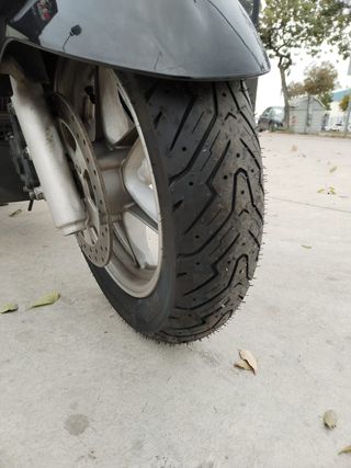 Suzuki Burgman 125 Negra