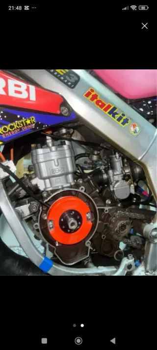 Motor SMR con carburador y filtro