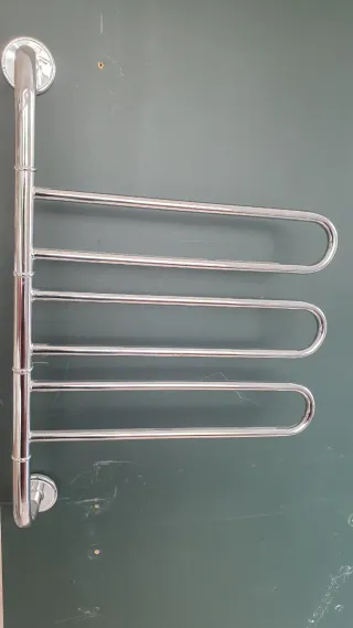 Portatoallas giratorio de metal