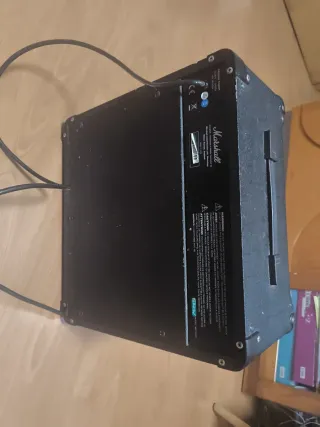 Amplificador Marshall MG15CDR Negro