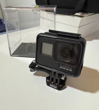 GoPro Hero 7 Black + 3 batterie + Caricabatterie