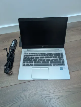 HP Elitebook 840 G5 i7 16GB RAM + Docking Station