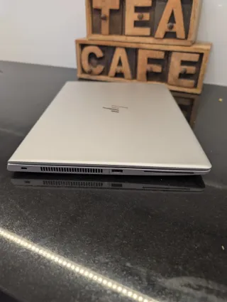 HP Elitebook 840 G5 i7 16GB RAM + Docking Station