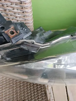 Faro delantero Mazda 6 (lado conductor)