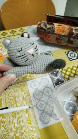 Juguete infantil de peluche rosa