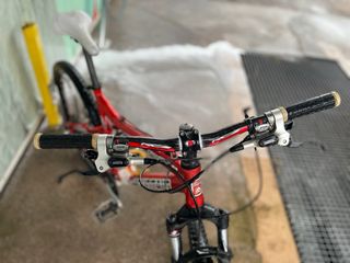 Bicicleta MTB Roja