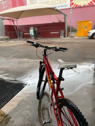 Bicicleta MTB Roja