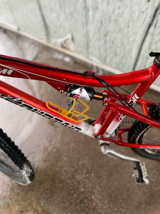 Bicicleta MTB Roja