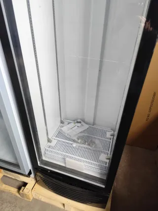 Nevera expositora cristal nueva!