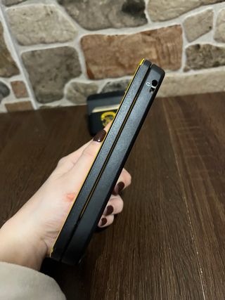 Nintendo DSi XL Giallo