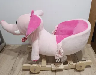 Elefante balancín con ruedas