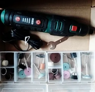 Mini taladro recargable tipo mini dremel. NUEVO.