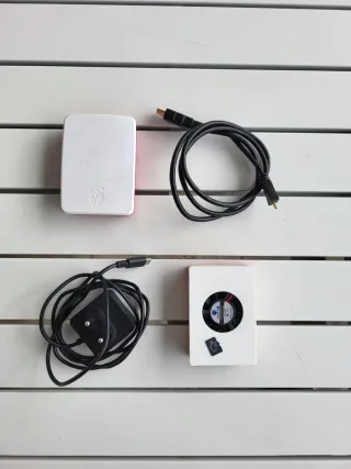 Raspberry Pi 4 4GB + SD 128GB + Kit Completo