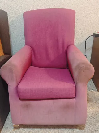 Butaca sillón rosa tela