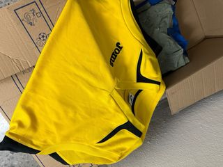 Lote Ropa Hombre S/M Nike y más marcas de tiendas