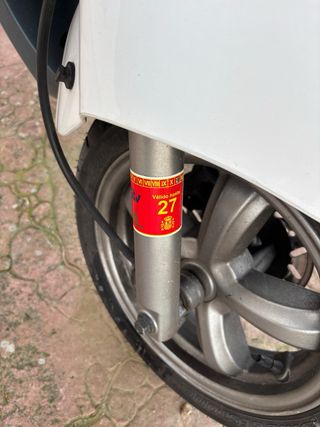 Moto SYM FIDDLE Azul y Blanco