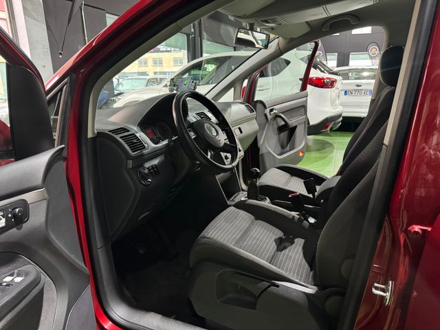 VOLKSWAGEN Touran 1.9 TDI ADVANCE