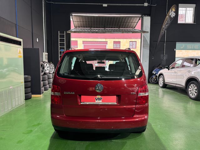 VOLKSWAGEN Touran 1.9 TDI ADVANCE
