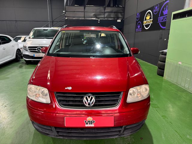 VOLKSWAGEN Touran 1.9 TDI ADVANCE