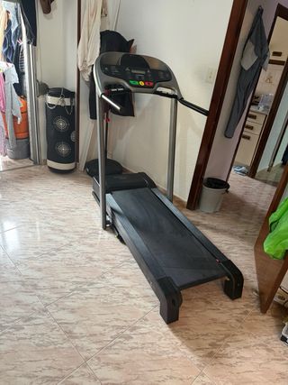 Cinta de Correr Negra DOMYOS plegable