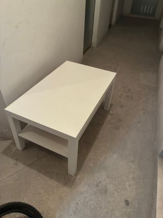 Mesa centro Ikea blanca 1 mes de uso prec negociab
