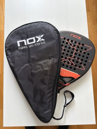 Pala Nox AT10 Genius 12k Agustín Tapia