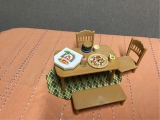 Familia Sylvanian pack casita accesorios