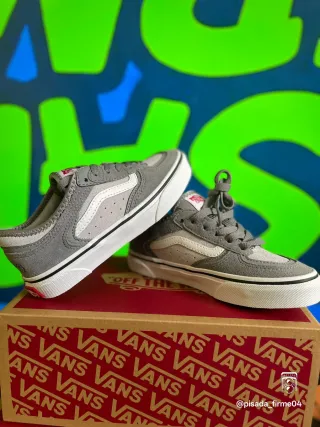 Zapatillas Vans Grises y Blancas en talla 28