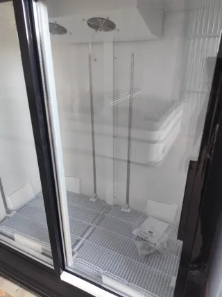 Nevera expositora 2 puertas nueva!