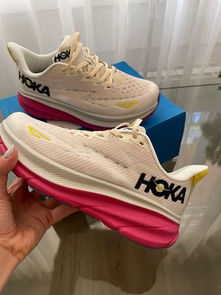 Zapatillas Hoka Clifton 9 Mujer Beige/Rosa