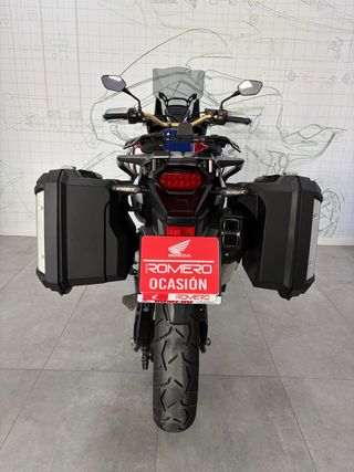HONDA AFRICA TWIN 1000 TRICOLOR MANUAL - OCASIÓN