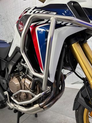 HONDA AFRICA TWIN 1000 TRICOLOR MANUAL - OCASIÓN