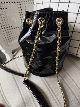 Bolso Mauricele le Croice Negro Charol Piel y Ante