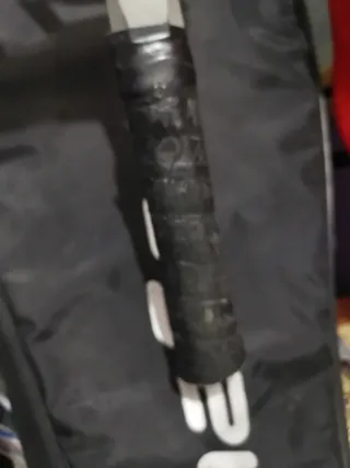 Raqueta de tenis ProKennex con funda