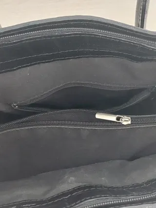 Bolso negro efecto piel cocodrilo