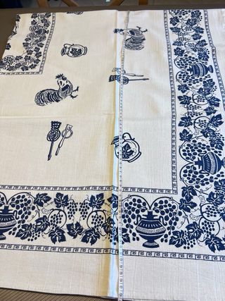 Tovaglia rettangolare con galli e uva