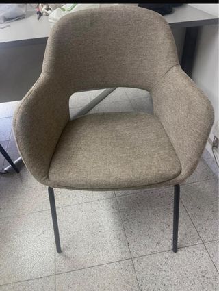 Butaca moderna NUEVA  beige y negra