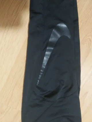 Pantalón deportivo Nike negro