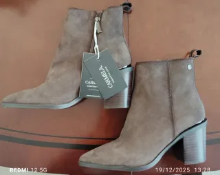 Botines Carmela Tacon Gris Puntiagudos