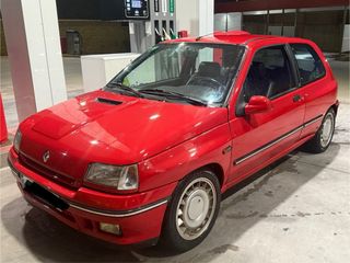 Renault Clio 16v