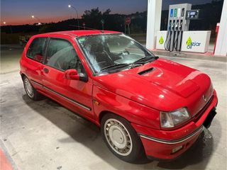 Renault Clio 16v