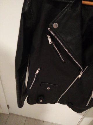 Chaqueta polipiel oversize negra
