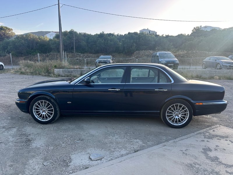 Jaguar XJ 2006 - foto 1