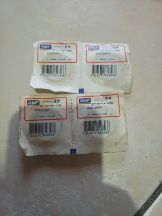 SKF Explorer 6200-2RSH Cuscinetto