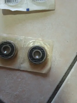 SKF Explorer 6200-2RSH Cuscinetto